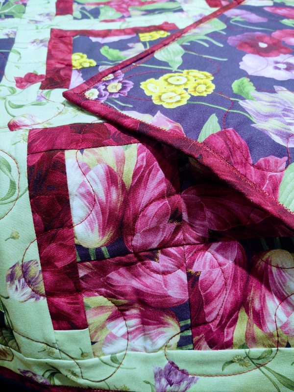 Vintage Floral Baby Quilt, Lap Throw, Wheelchair Quilt, or Wall hanging - Image 4