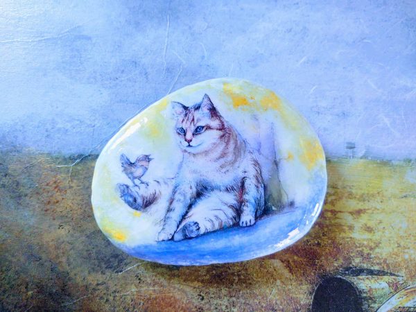 hand painted rock, cat rock